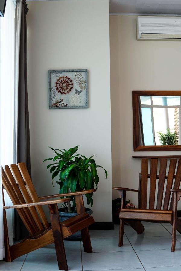 Hôtel Puerta Del Cielo Quepos Extérieur photo